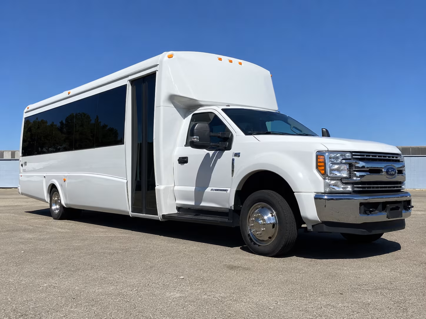 hemet bus rentals